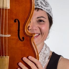 Riccarda Dacquati, maestra liutaia